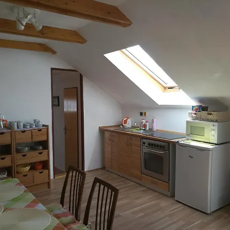 Apartment V Zahrade